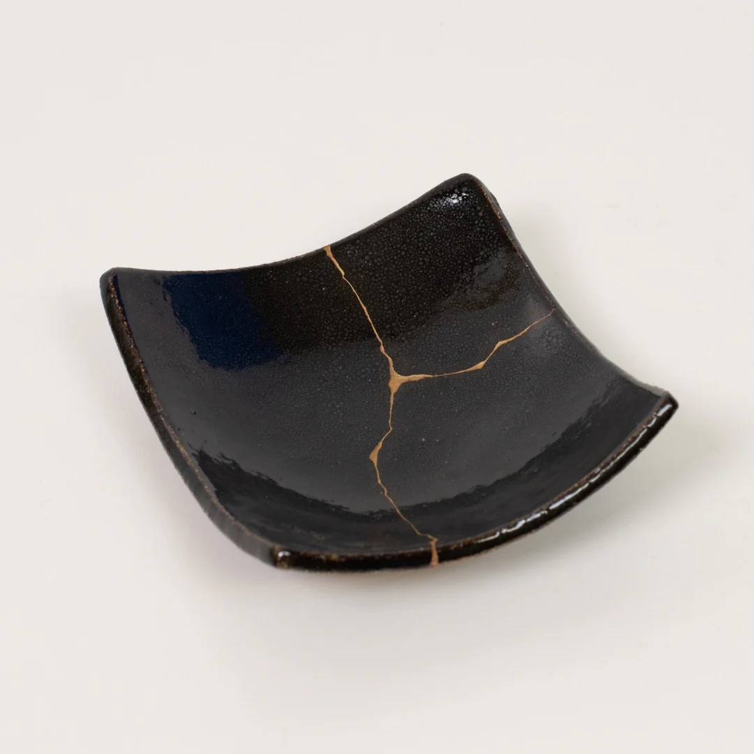 Kintsugi Square Plate "Shikkoku-rai" 01 - Image 3