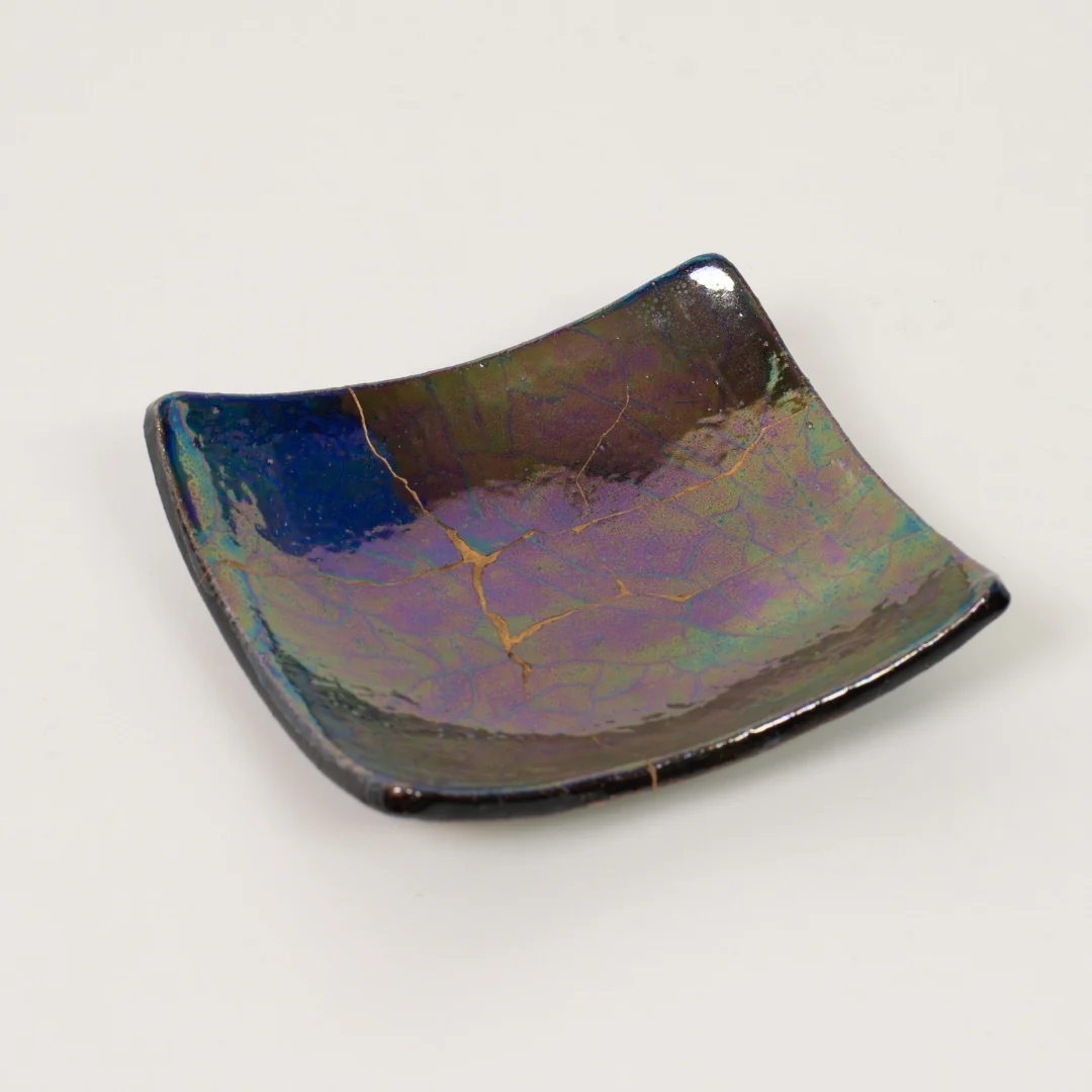 Kintsugi Square Plate "Shikkoku-rai" Iridescent Luster - Image 3