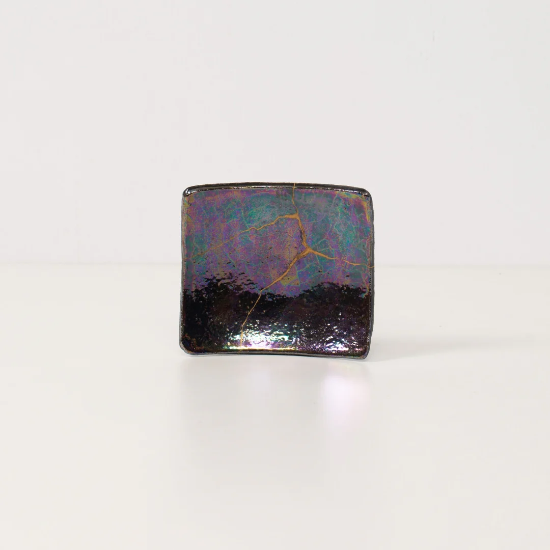 Kintsugi Square Plate "Shikkoku-rai" Iridescent Luster - Image 5
