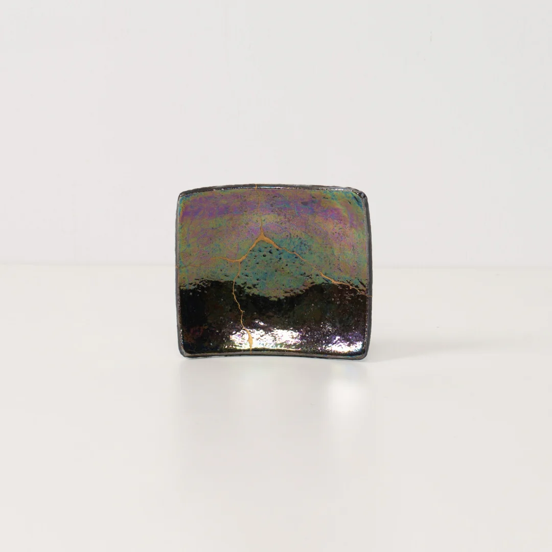 Kintsugi Square Plate "Shikkoku-rai" Iridescent Luster - Image 8
