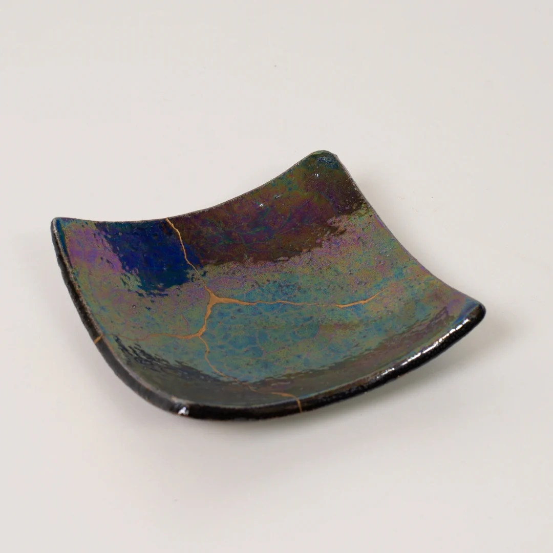 Kintsugi Square Plate "Shikkoku-rai" Iridescent Luster - Image 9