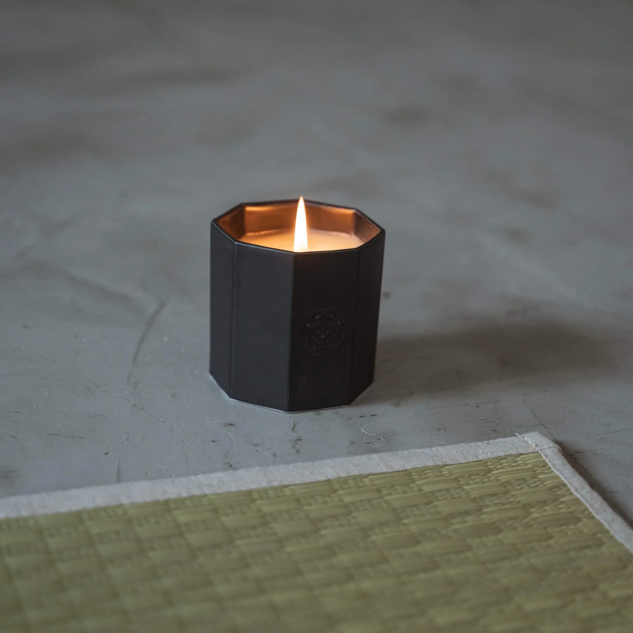 SCENTED CANDLE - Image 3