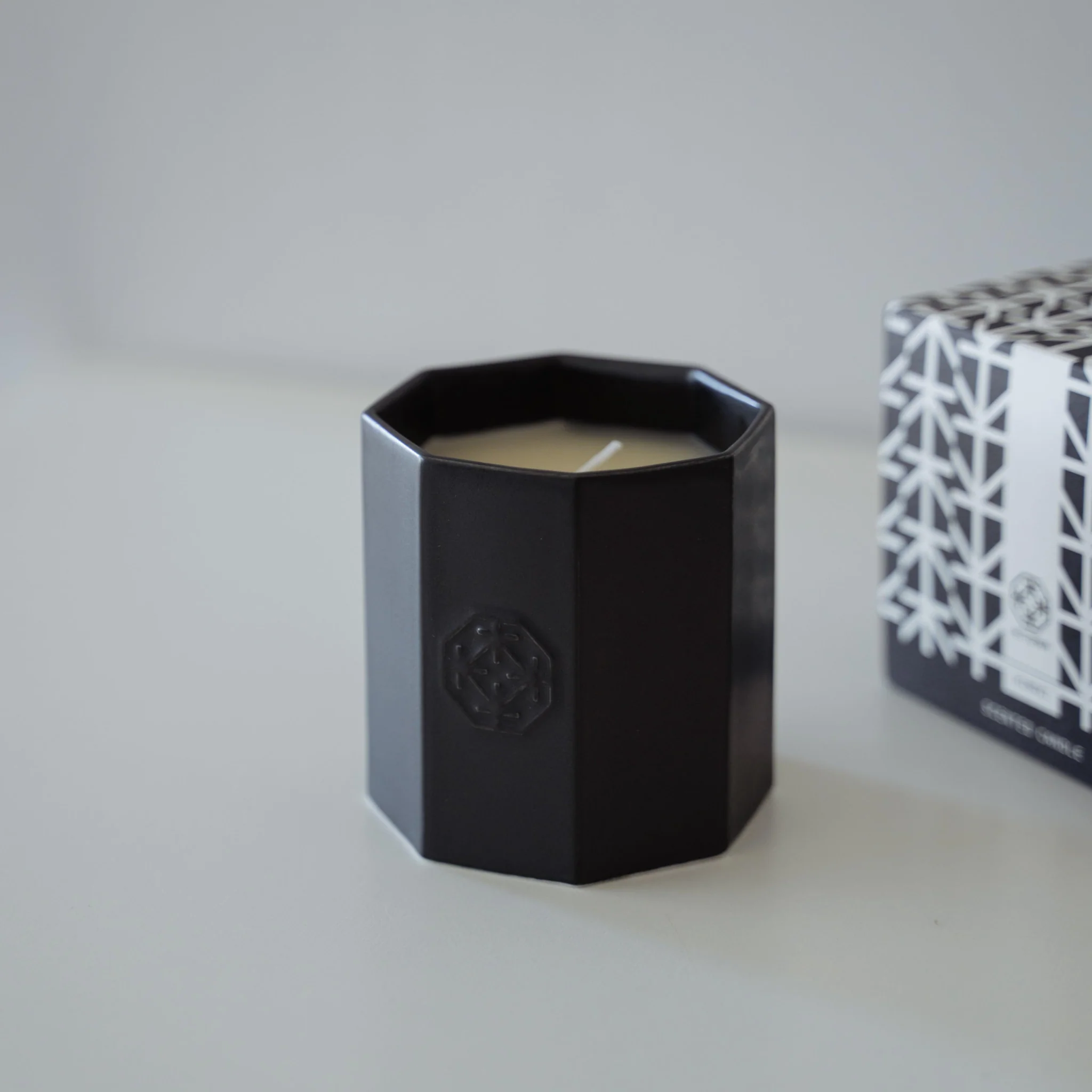 SCENTED CANDLE - Image 4