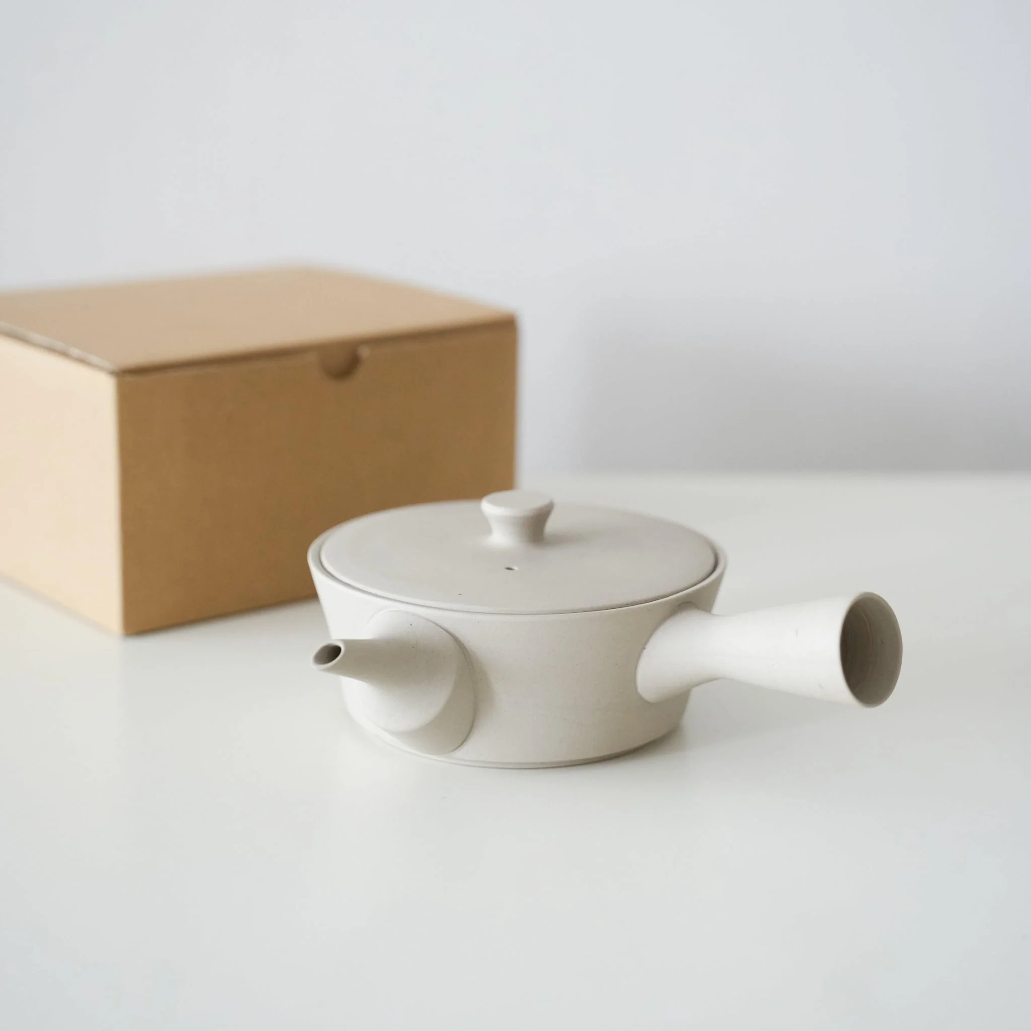 Japanese Sencha Teapot (with built-in tea strainer) - White - Image 6