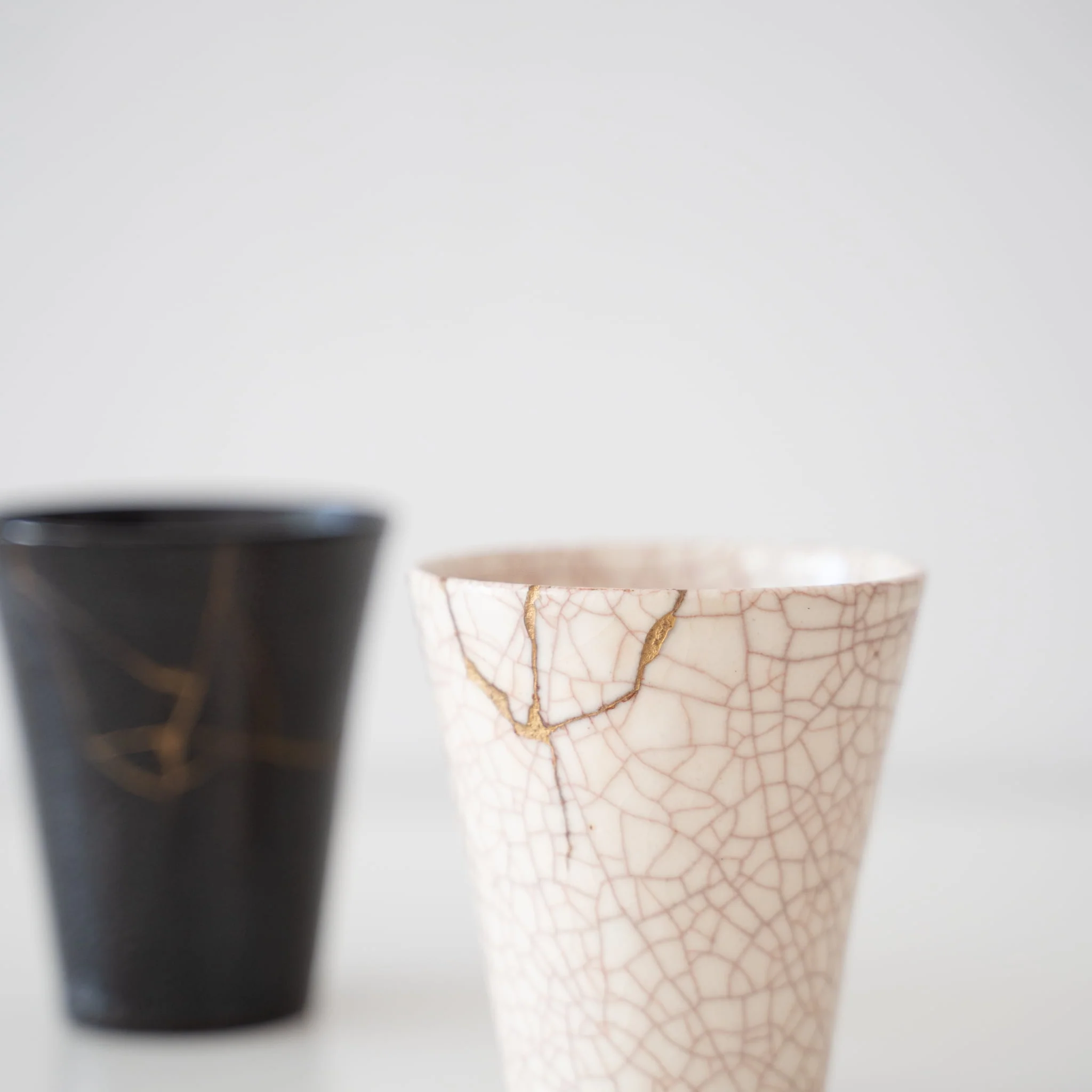 Kintsugi Cup "Vermilion Crackle" 01 with a Paulownia Wood Box - Image 3