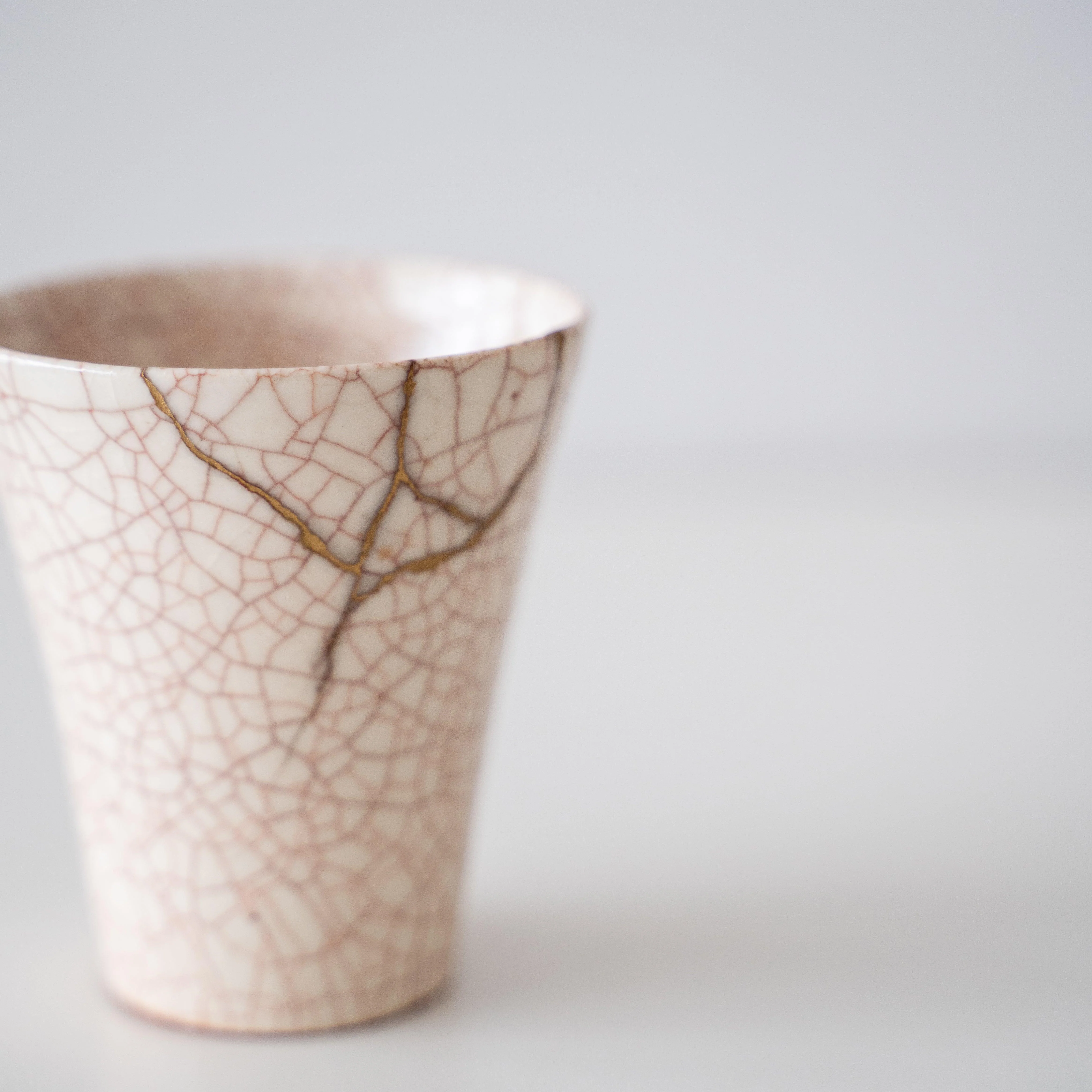 Kintsugi Cup "Vermilion Crackle" 03 with a Paulownia Wood Box - Image 5