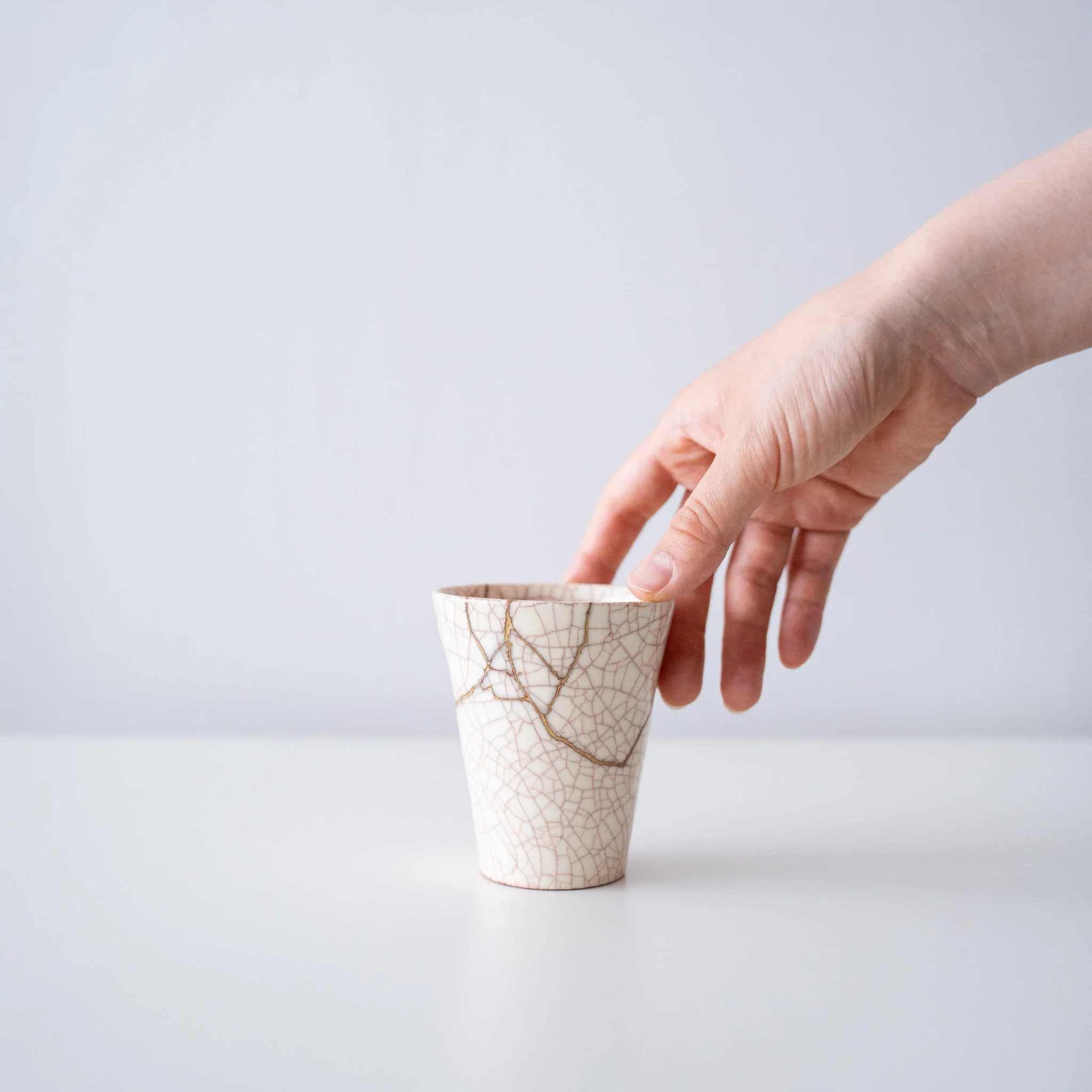 Kintsugi Cup "Vermilion Crackle" 02 with a Paulownia Wood Box - Image 4